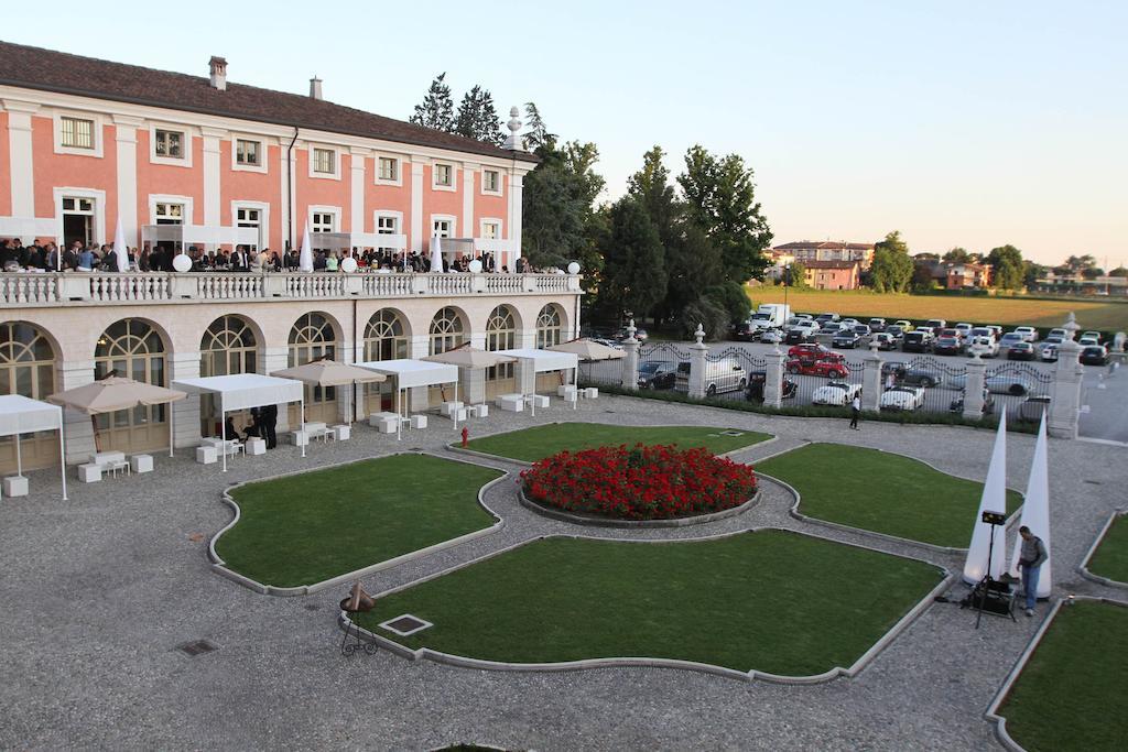 Villa Fenaroli Palace Hotel Rezzato Extérieur photo